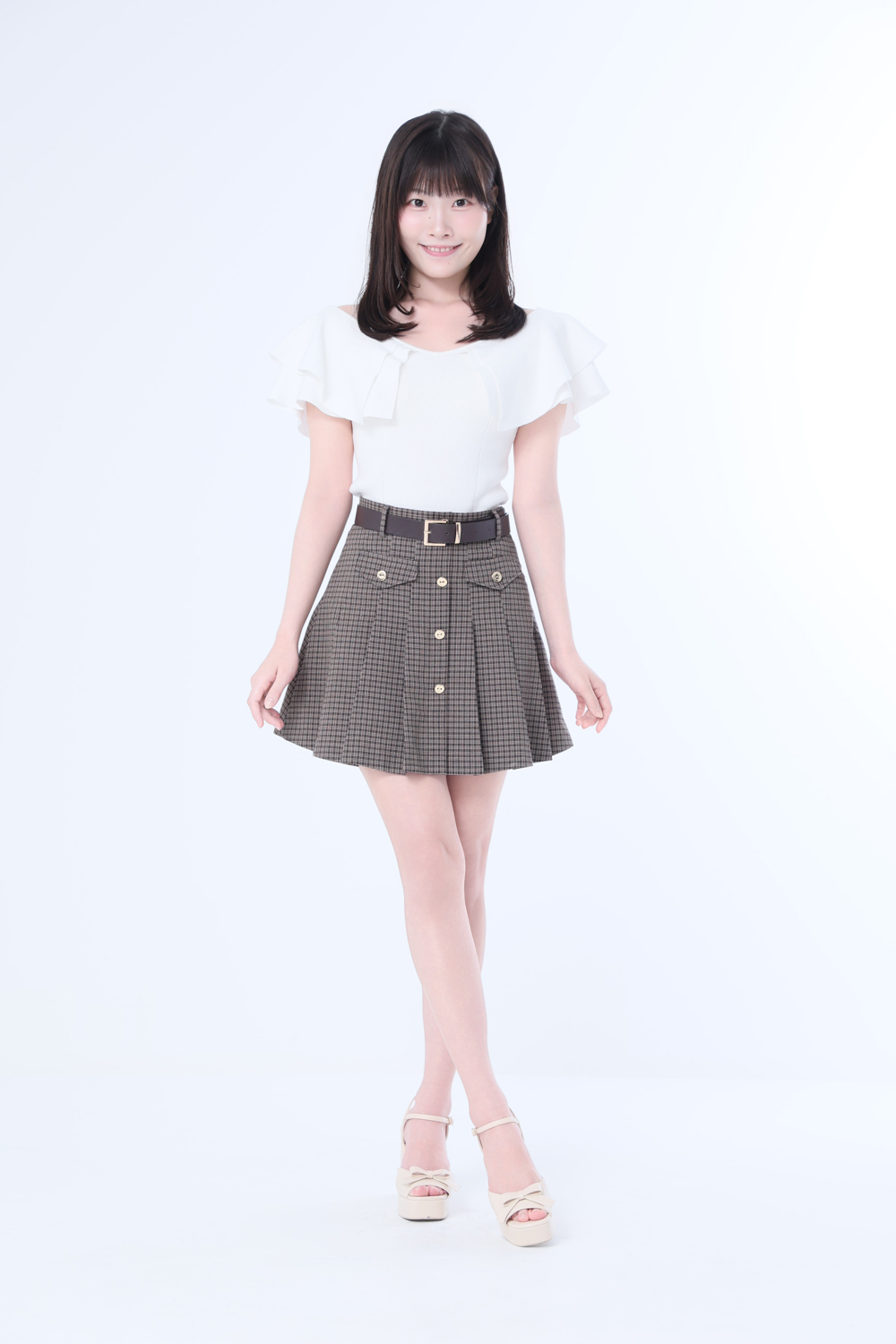 オーディション写真におすすめの女性の自然な全身ポーズ